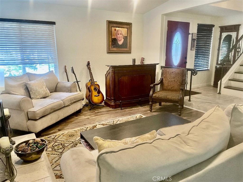 Ontario, California, 91761, United States, 4 Bedrooms Bedrooms, ,3 BathroomsBathrooms,Residential,For Sale,2009080