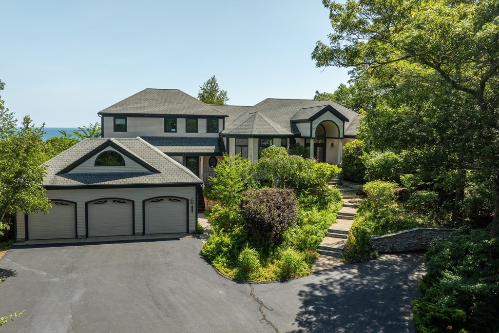 Plymouth, Massachusetts, 02360, United States, 4 Bedrooms Bedrooms, ,4 BathroomsBathrooms,Residential,For Sale,1903288