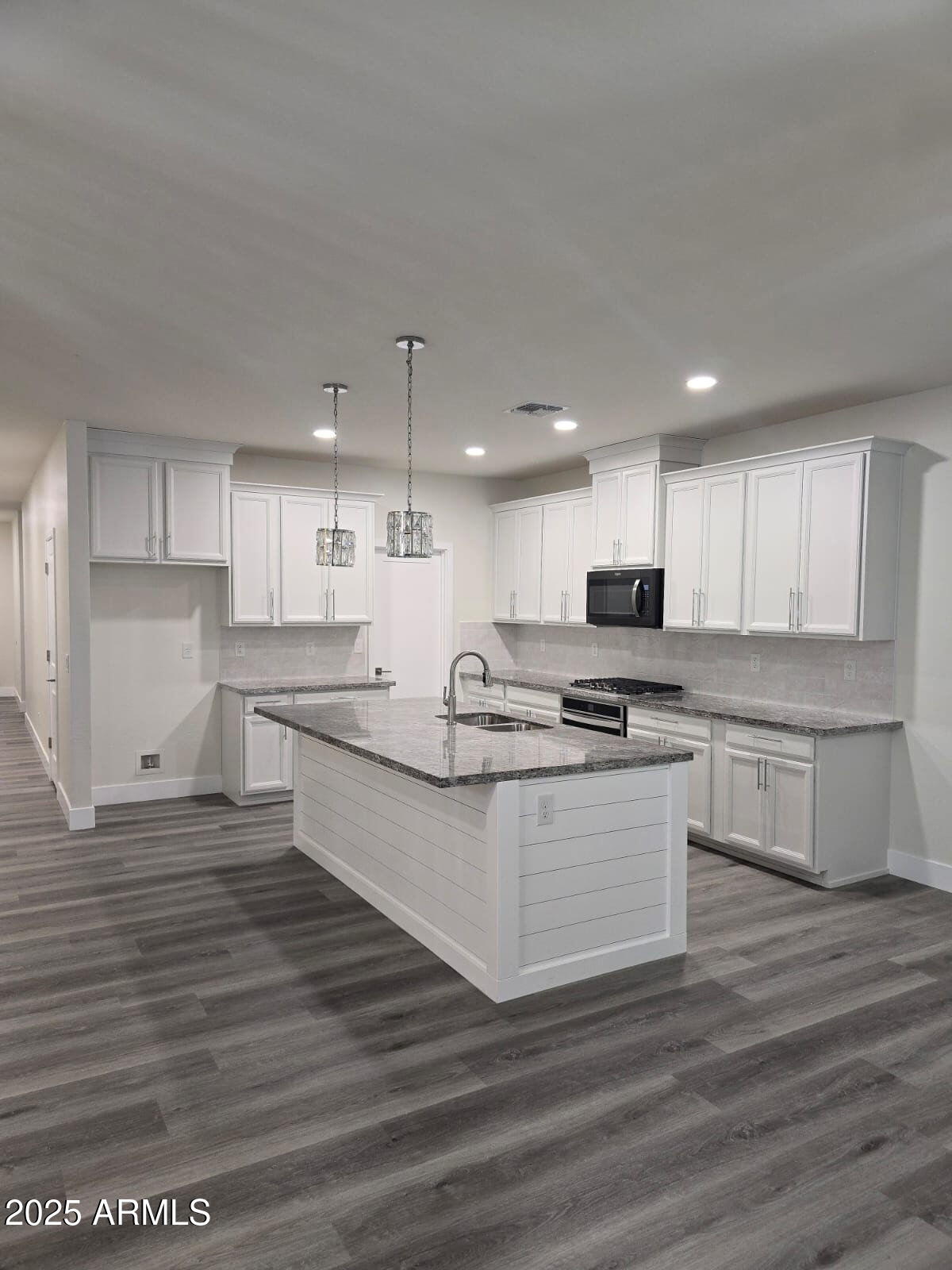 Glendale, Arizona, 85307, United States, 4 Bedrooms Bedrooms, ,3 BathroomsBathrooms,Residential,For Sale,2003345