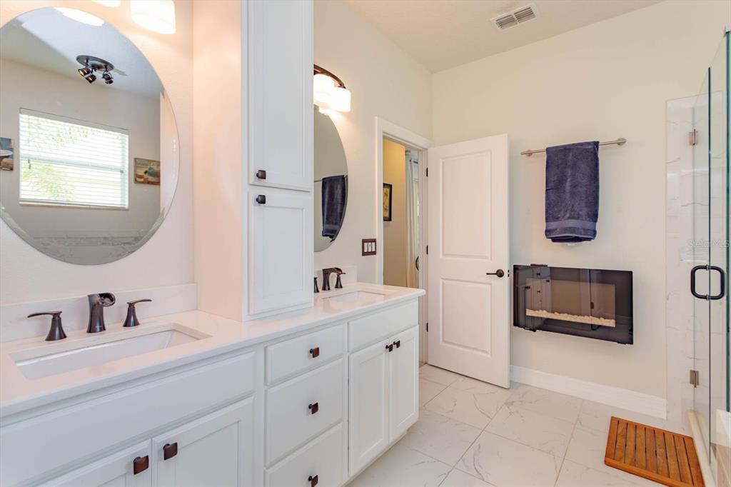 Clermont, Florida, 34711, United States, 3 Bedrooms Bedrooms, ,3 BathroomsBathrooms,Residential,For Sale,1827052