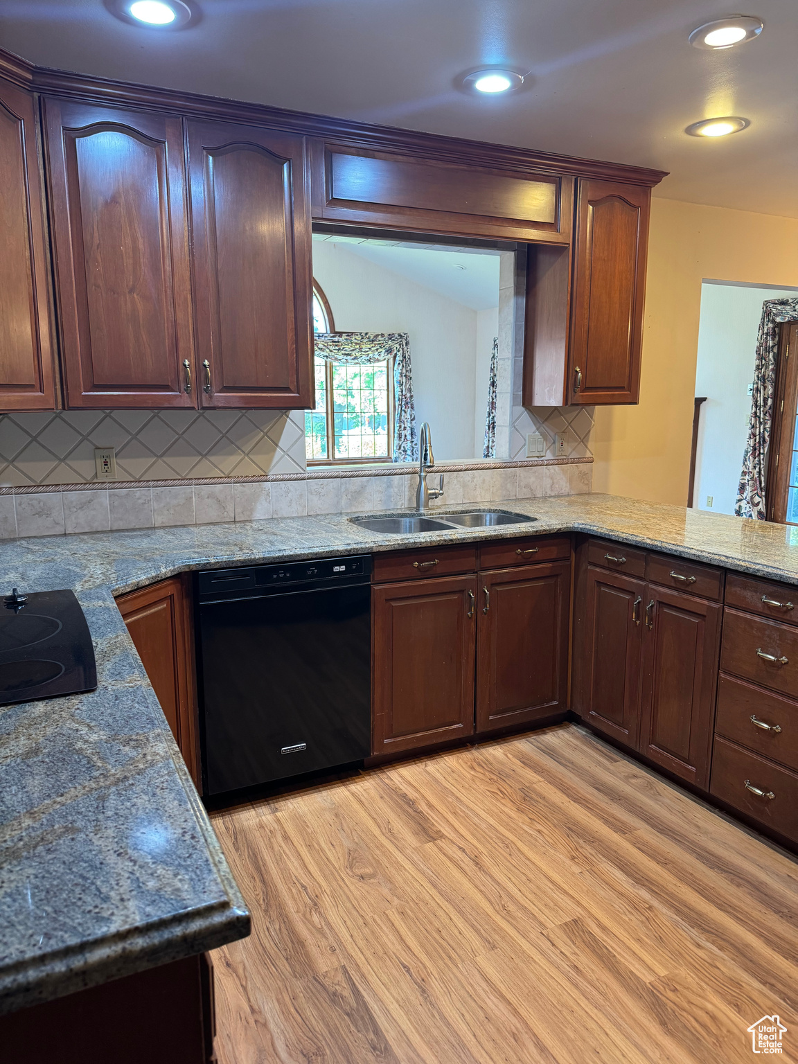Tremonton, Utah, 84337, United States, 4 Bedrooms Bedrooms, ,Residential,For Sale,1937022
