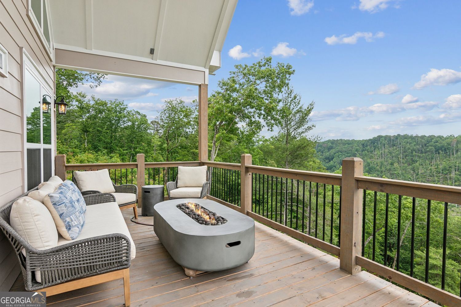 Ellijay, Georgia, 30540, United States, 3 Bedrooms Bedrooms, ,3 BathroomsBathrooms,Residential,For Sale,1858970