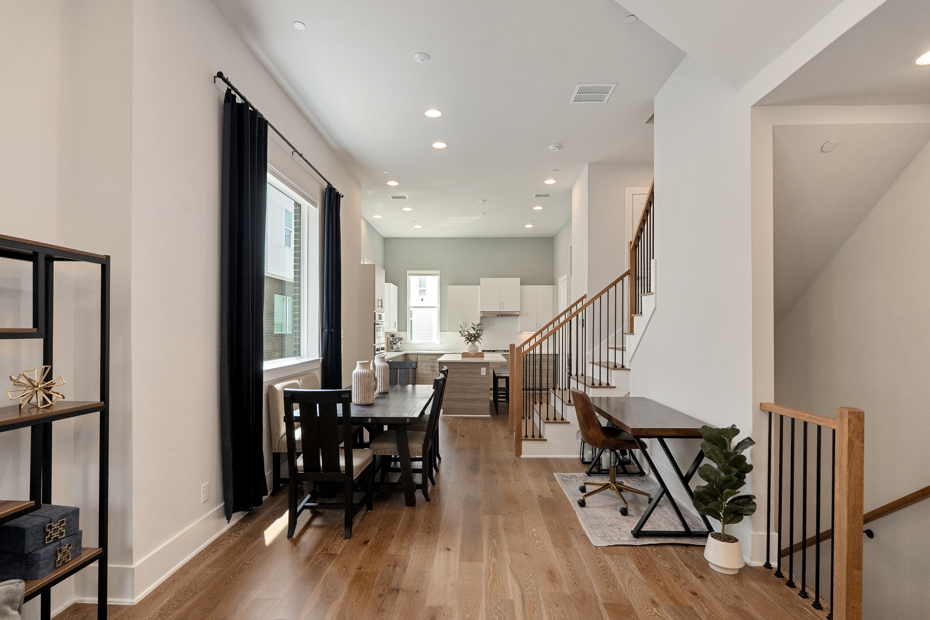  381 E. Greenbriar Lane #1001 - 物件實景