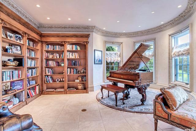 Salt Lake City, Utah, 84103, United States, 4 Bedrooms Bedrooms, ,6 BathroomsBathrooms,Residential,For Sale,2048432
