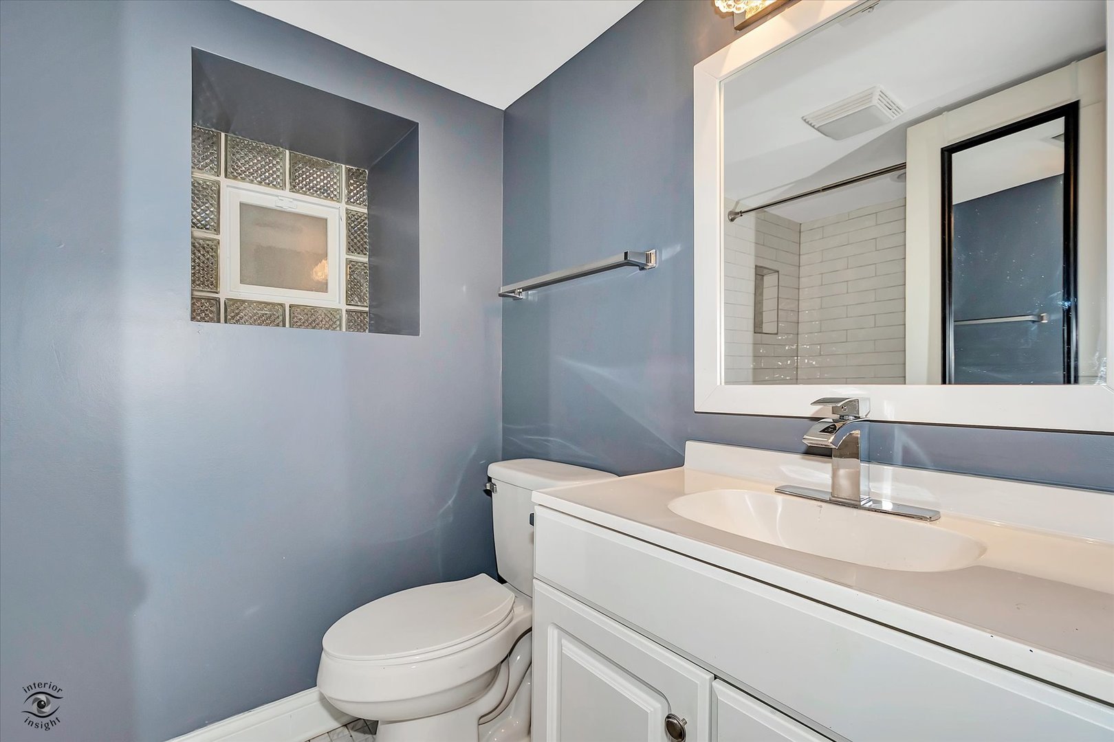 Chicago, Illinois, 60637, United States, 7 Bedrooms Bedrooms, ,3 BathroomsBathrooms,Residential,For Sale,1915108