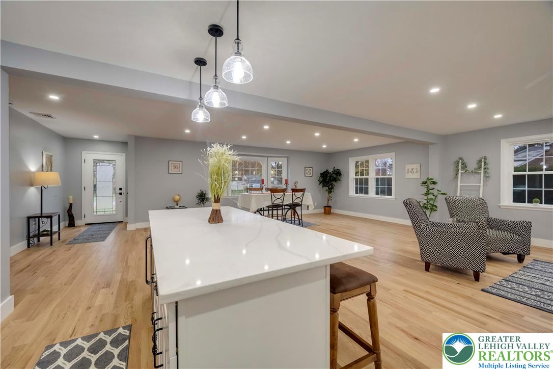 Allentown City, Pennsylvania, 18104, United States, 3 Bedrooms Bedrooms, ,3 BathroomsBathrooms,Residential,For Sale,1993140