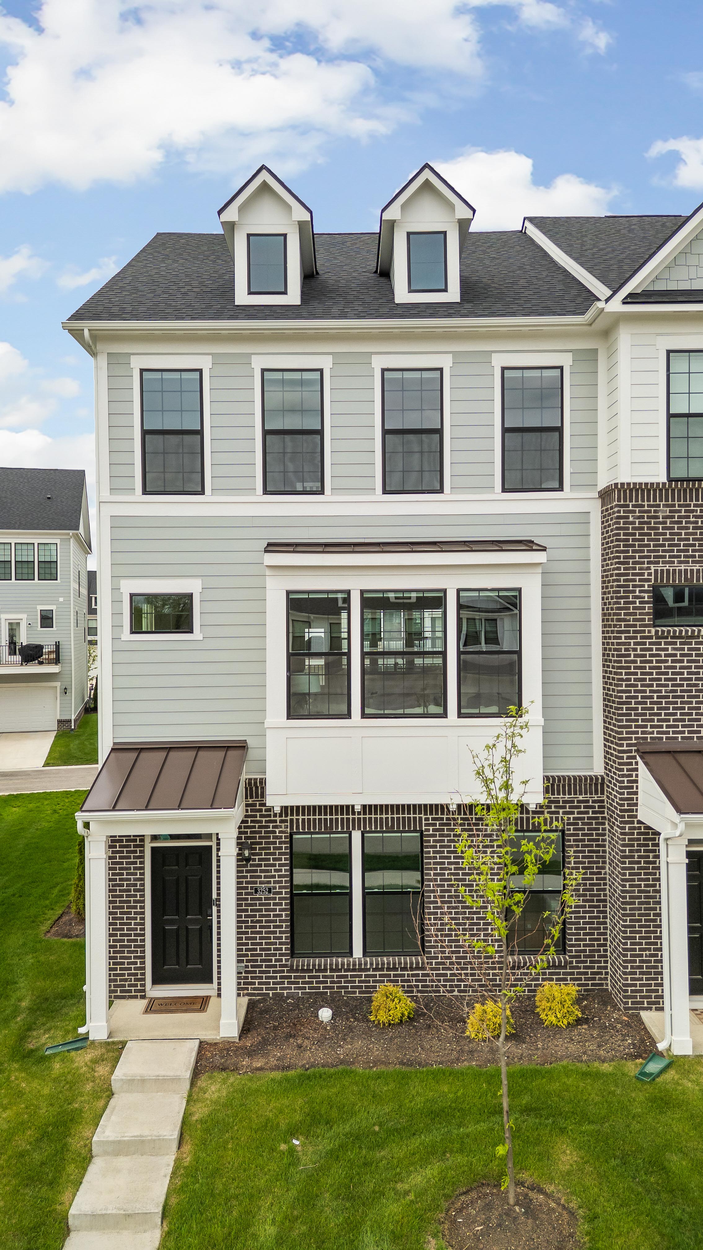 Standout Townhouse with Pond View in Zionsville - 物件實景
