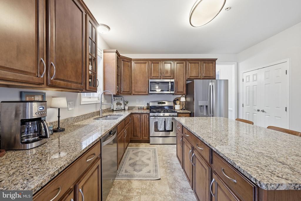 White Plains, Maryland, 20695, United States, 4 Bedrooms Bedrooms, ,3 BathroomsBathrooms,Residential,For Sale,2036996