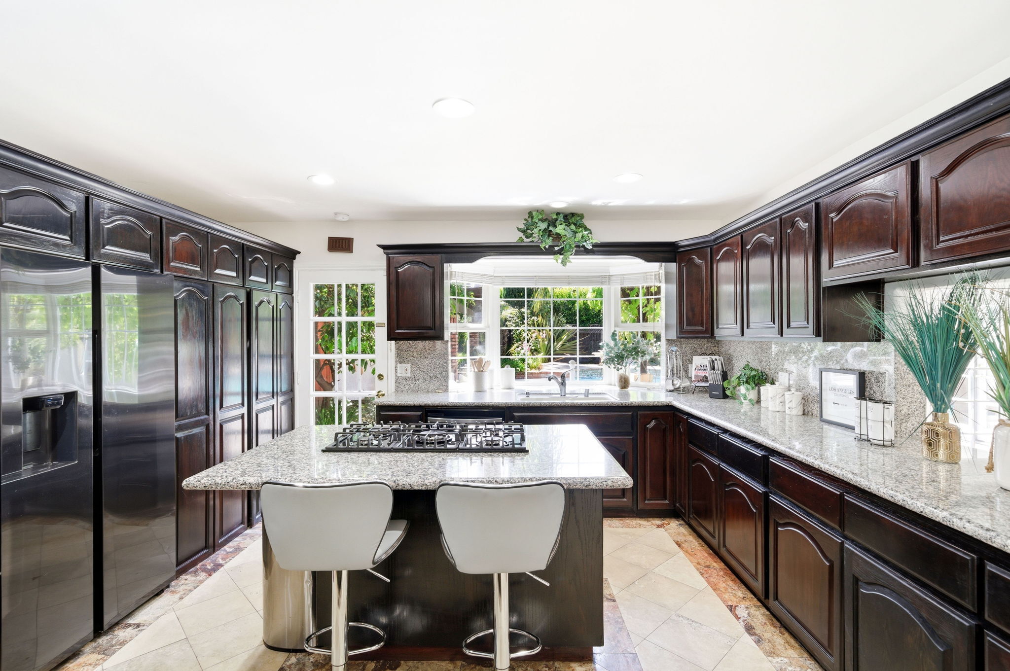  4115 Laurelgrove Ave - 物件實景