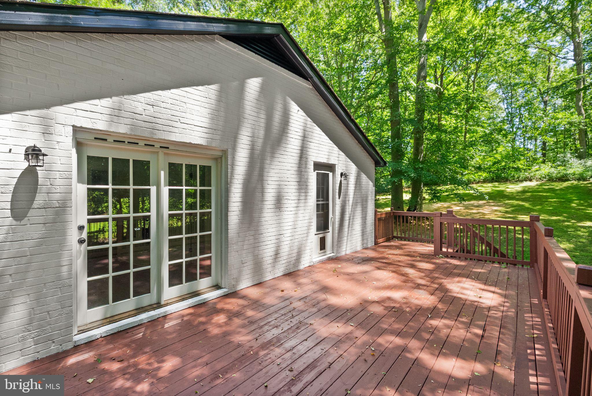 Woodbridge, Virginia, 22193, United States, 6 Bedrooms Bedrooms, ,3 BathroomsBathrooms,Residential,For Sale,1900588