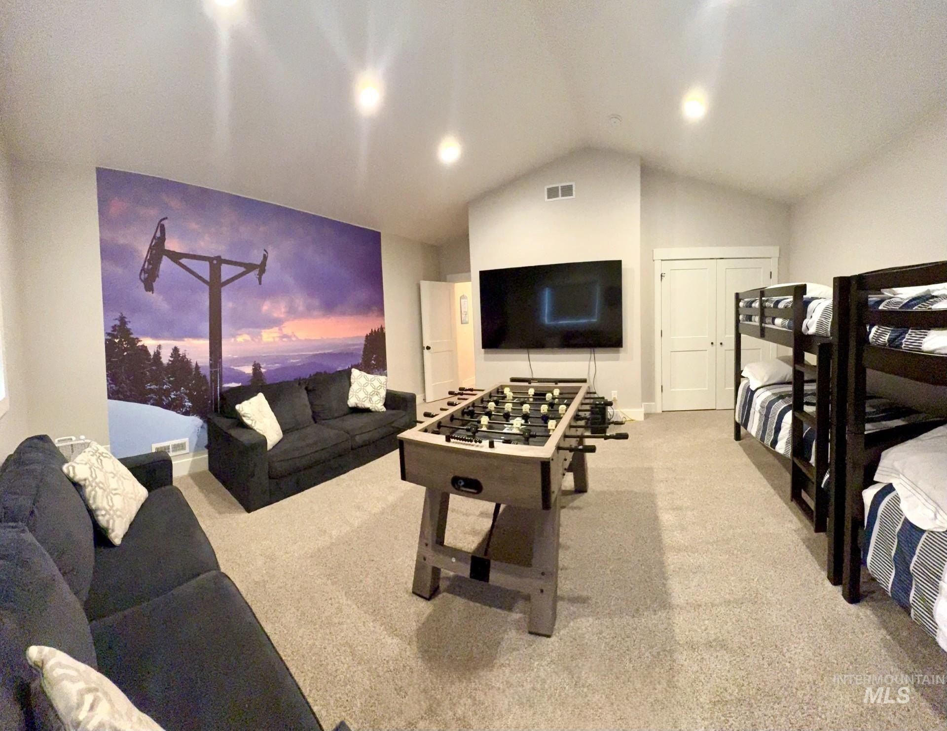 McCall, Idaho, 83638, United States, 4 Bedrooms Bedrooms, ,3 BathroomsBathrooms,Residential,For Sale,1763281