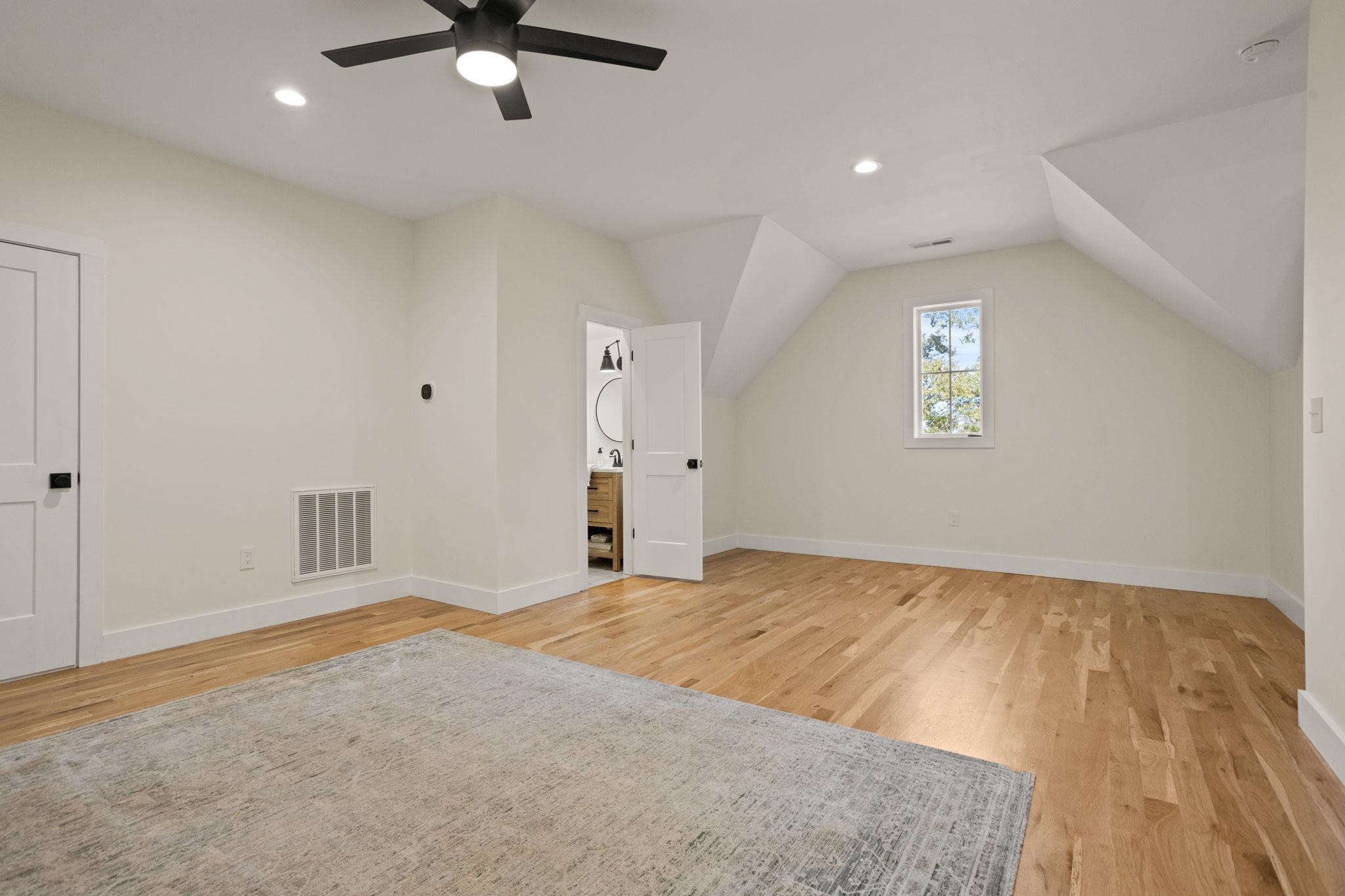 Chesnee, South Carolina, 29323, United States, 3 Bedrooms Bedrooms, ,3 BathroomsBathrooms,Residential,For Sale,1988598