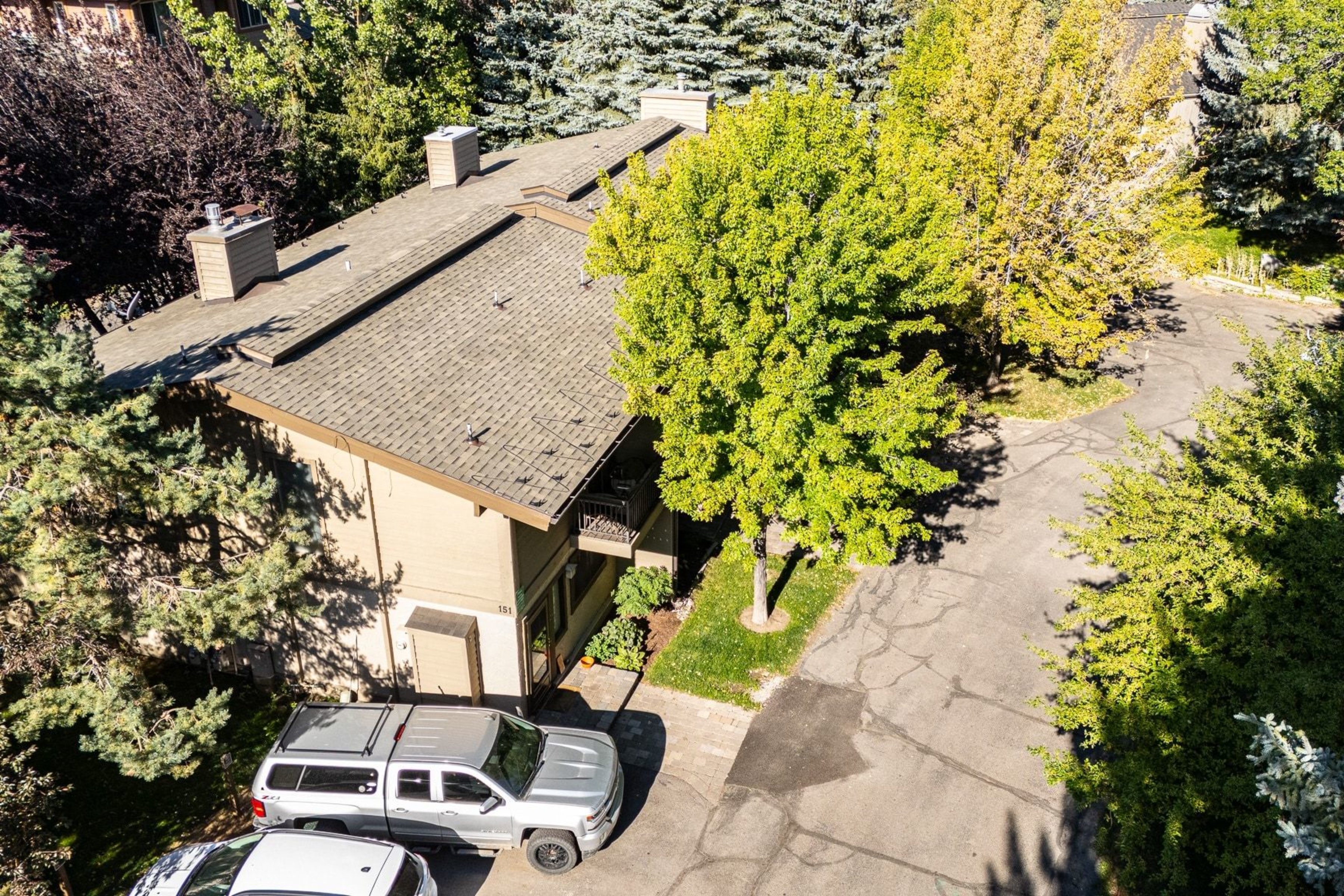  Warm Springs Townhome - 物件實景