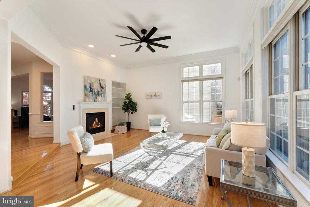 Lorton, Virginia, 22079, United States, 5 Bedrooms Bedrooms, ,4 BathroomsBathrooms,Residential,For Sale,2001485