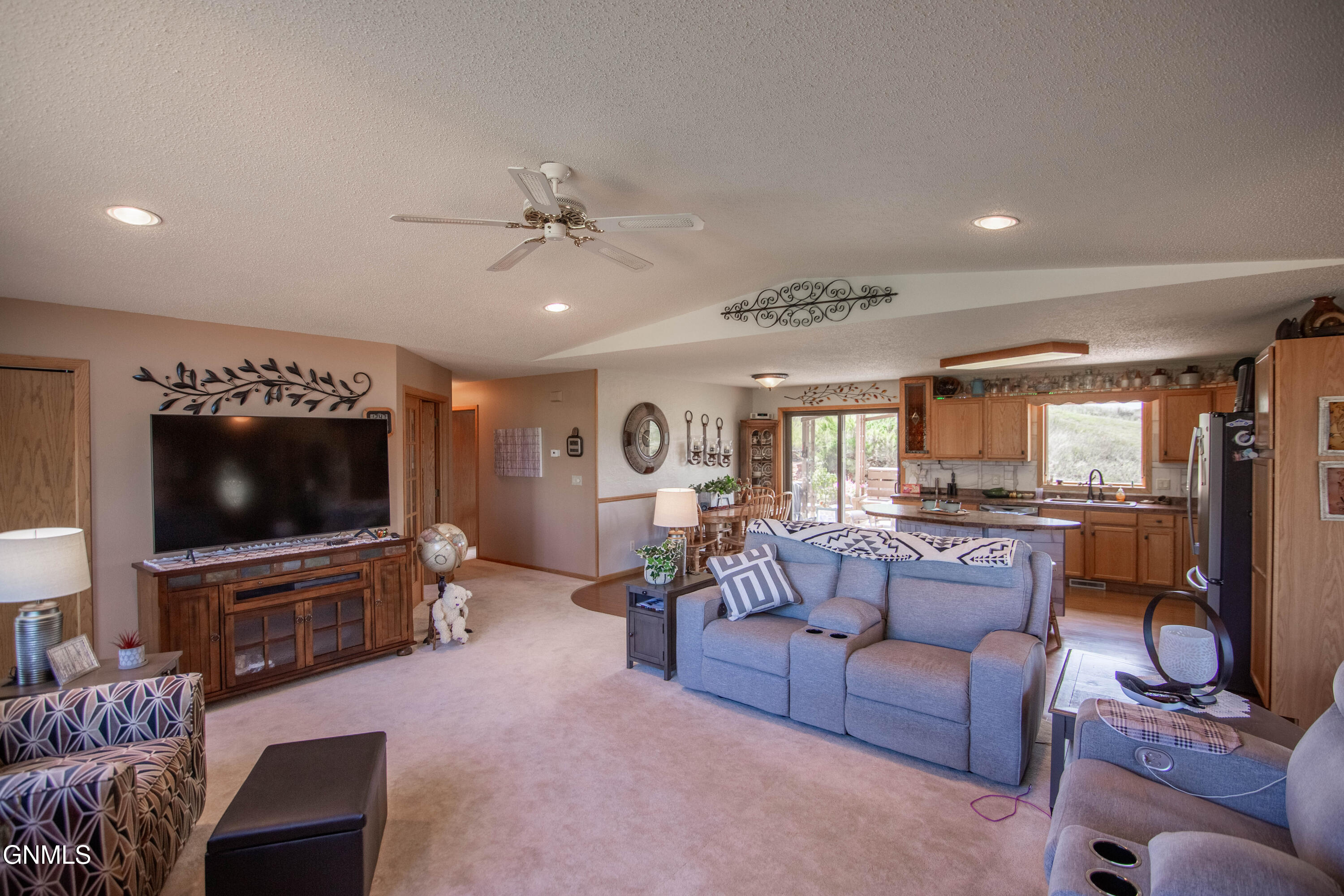 Medora, North Dakota, 58645, United States, 6 Bedrooms Bedrooms, ,1 BathroomBathrooms,Residential,For Sale,1976431