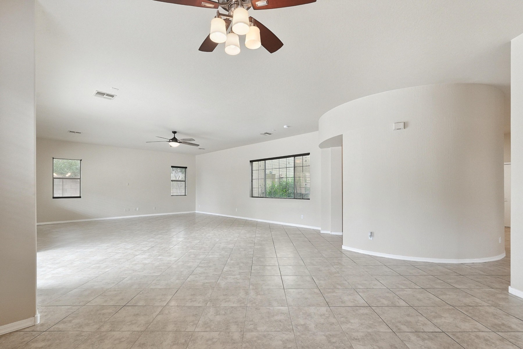  2854 E Flower Street¦Gilbert, AZ - 物件實景