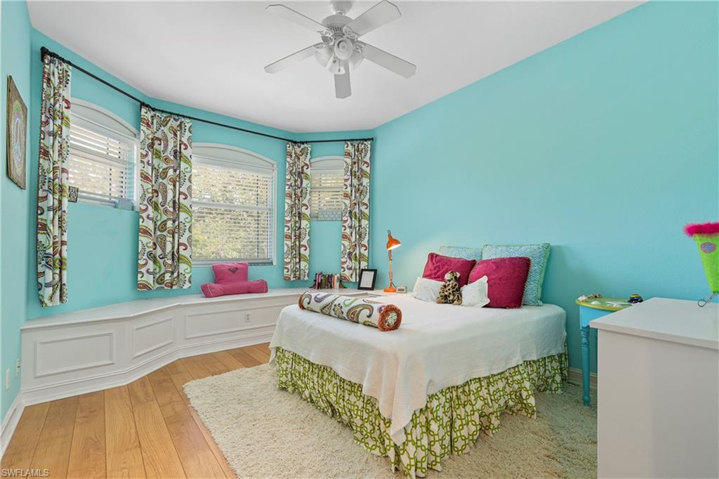 Naples, Florida, 34105, United States, 5 Bedrooms Bedrooms, ,4 BathroomsBathrooms,Residential,For Sale,1988253