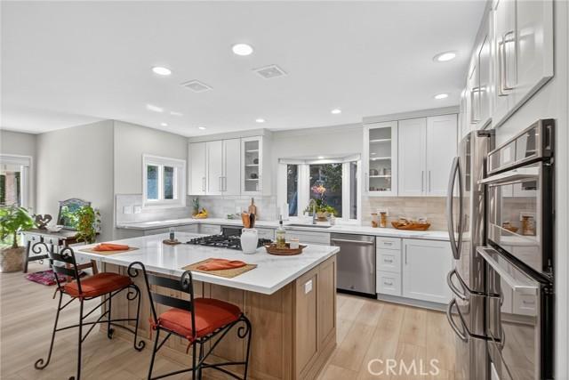 Inglewood, California, 90304, United States, 3 Bedrooms Bedrooms, ,2 BathroomsBathrooms,Residential,For Sale,1943896
