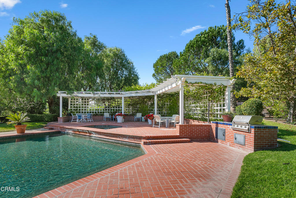 Camarillo, California, 93012, United States, 5 Bedrooms Bedrooms, ,7 BathroomsBathrooms,Residential,For Sale,1996163