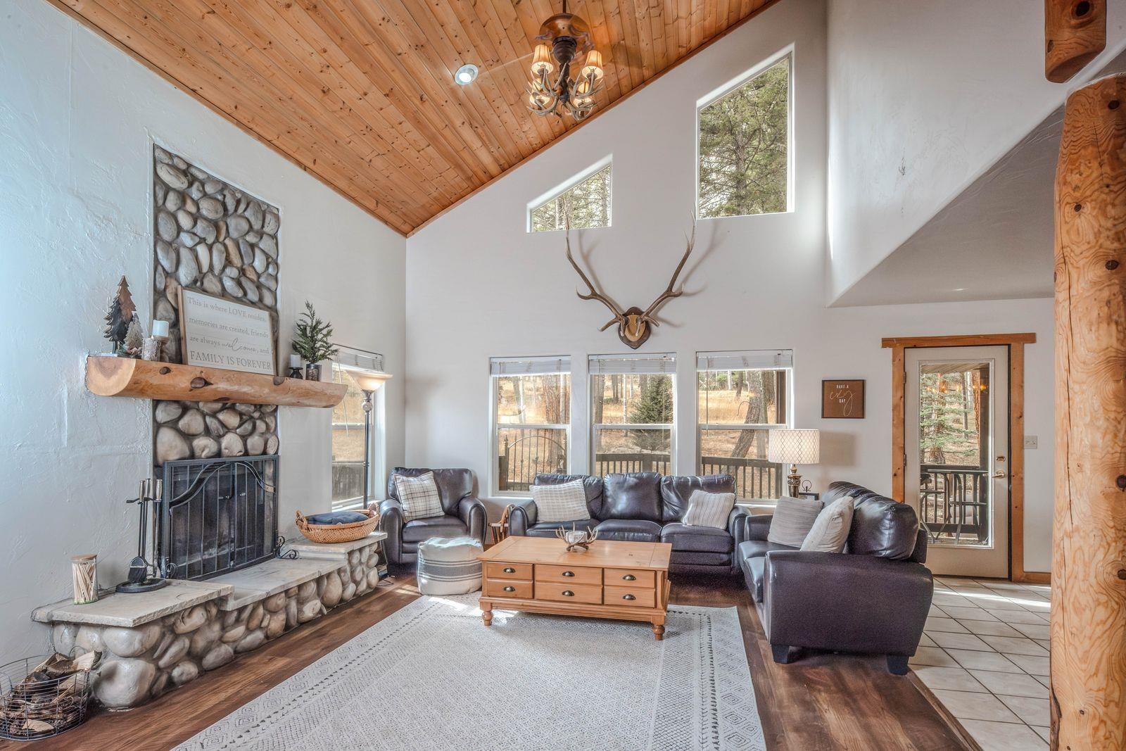 Angel Fire, New Mexico, 87710, United States, 3 Bedrooms Bedrooms, ,4 BathroomsBathrooms,Residential,For Sale,1993042