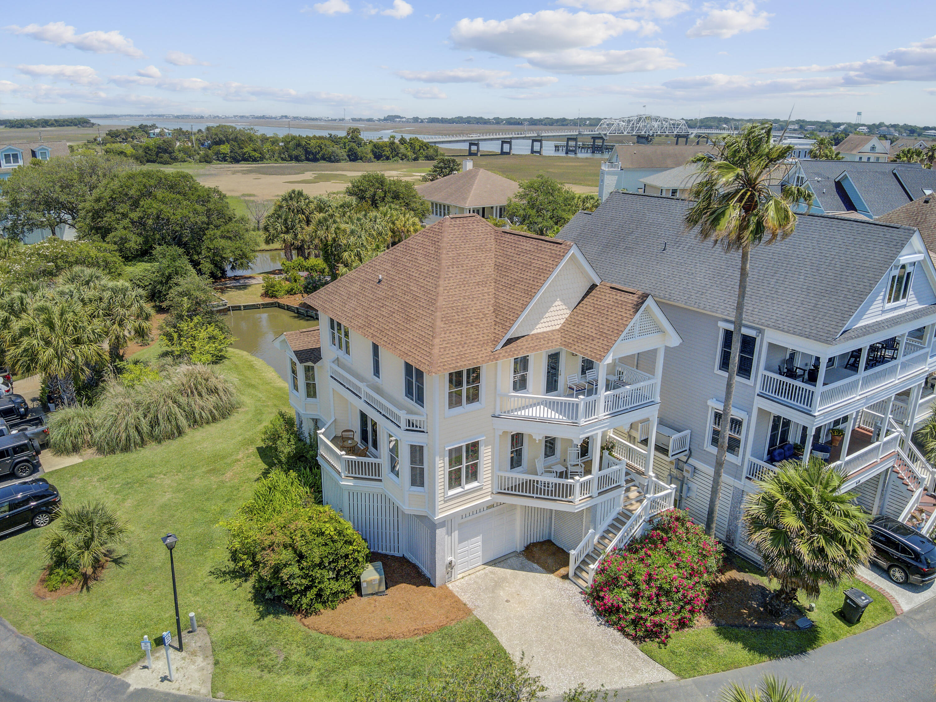 Mount Pleasant, South Carolina, 29464, United States, 4 Bedrooms Bedrooms, ,4 BathroomsBathrooms,Residential,For Sale,1826334