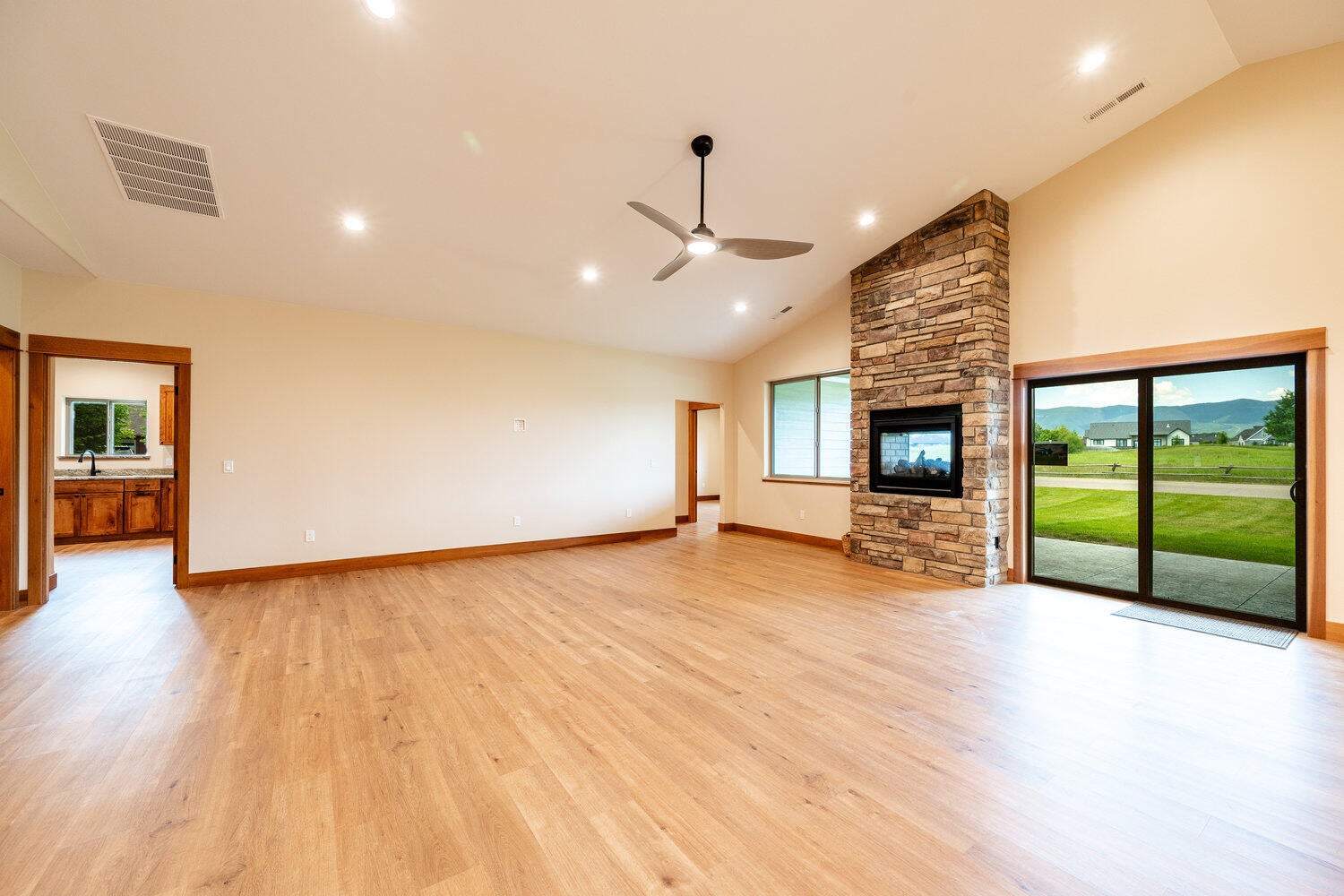 Sheridan, Wyoming, 82801, United States, 4 Bedrooms Bedrooms, ,3 BathroomsBathrooms,Residential,For Sale,1981646