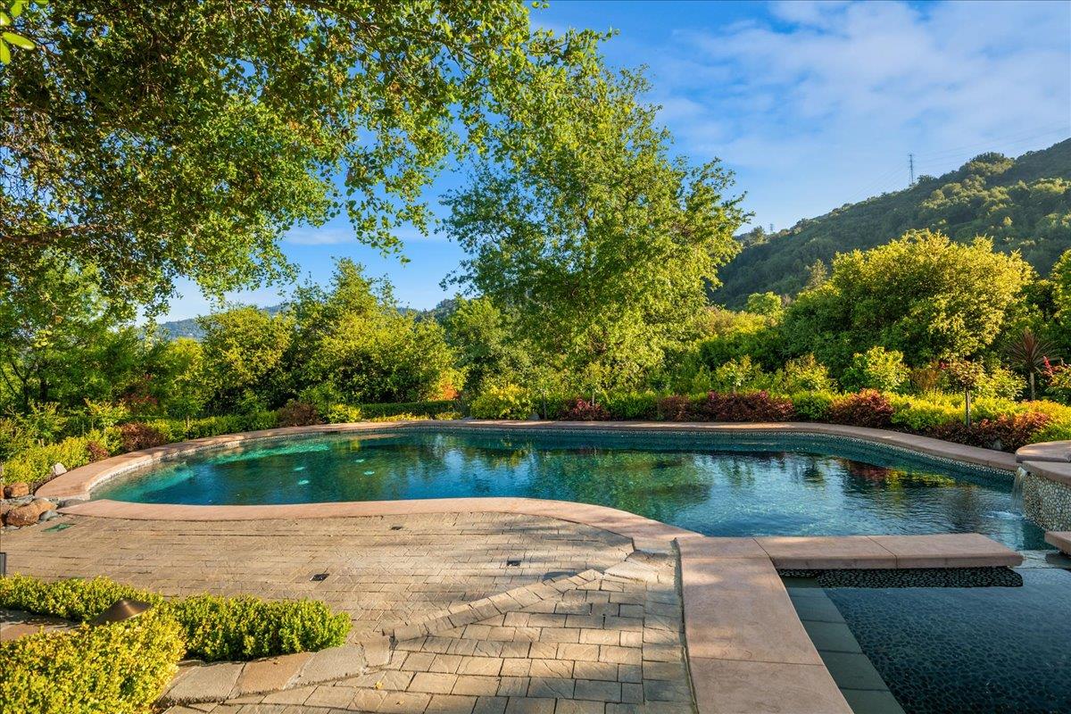 Saratoga, California, 95070, United States, 6 Bedrooms Bedrooms, ,11 BathroomsBathrooms,Residential,For Sale,1971416