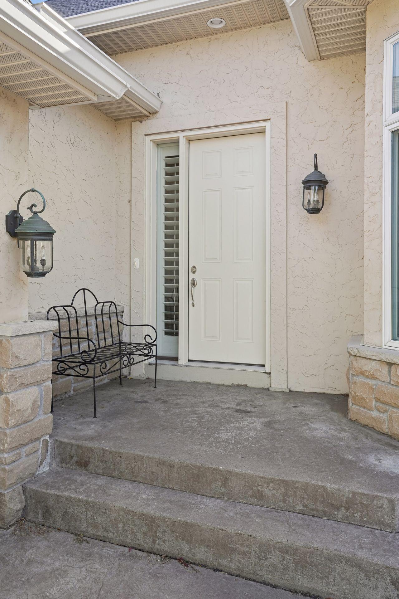 Lilydale, Minnesota, 55118, United States, 3 Bedrooms Bedrooms, ,3 BathroomsBathrooms,Residential,For Sale,1989452