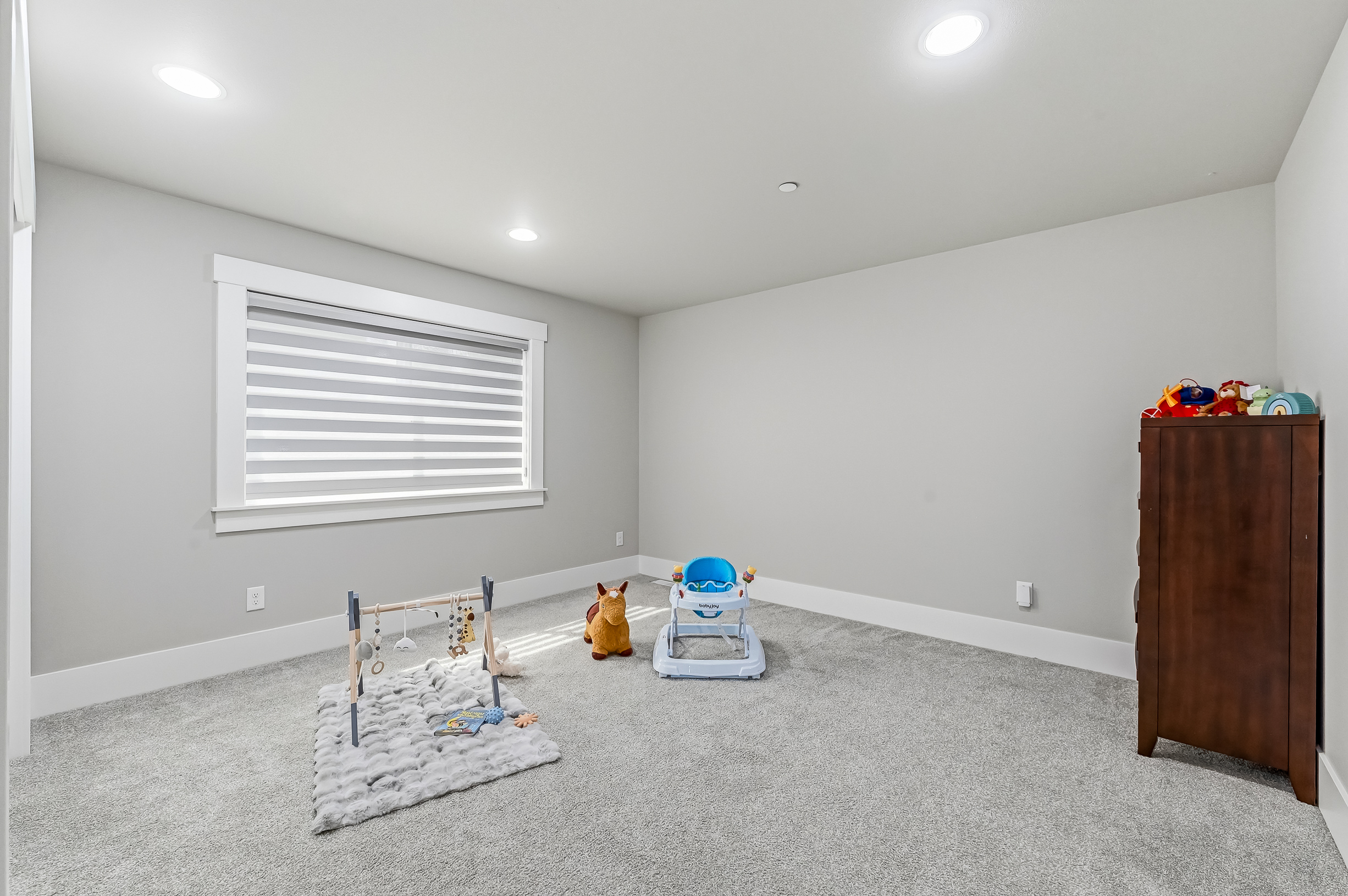  13628 Northeast 133rd Place, Kirkland, WA 98034 - 物件實景