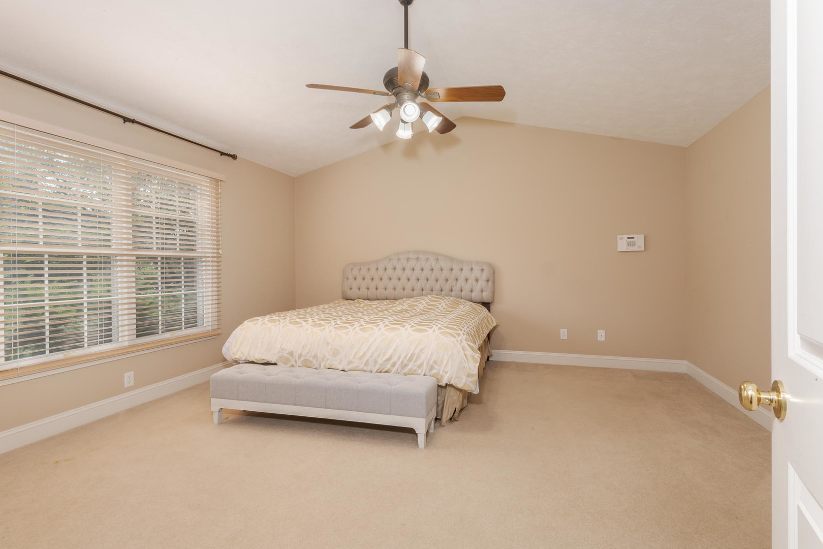 Bloomington, Illinois, 61704, United States, 4 Bedrooms Bedrooms, ,4 BathroomsBathrooms,Residential,For Sale,1957101