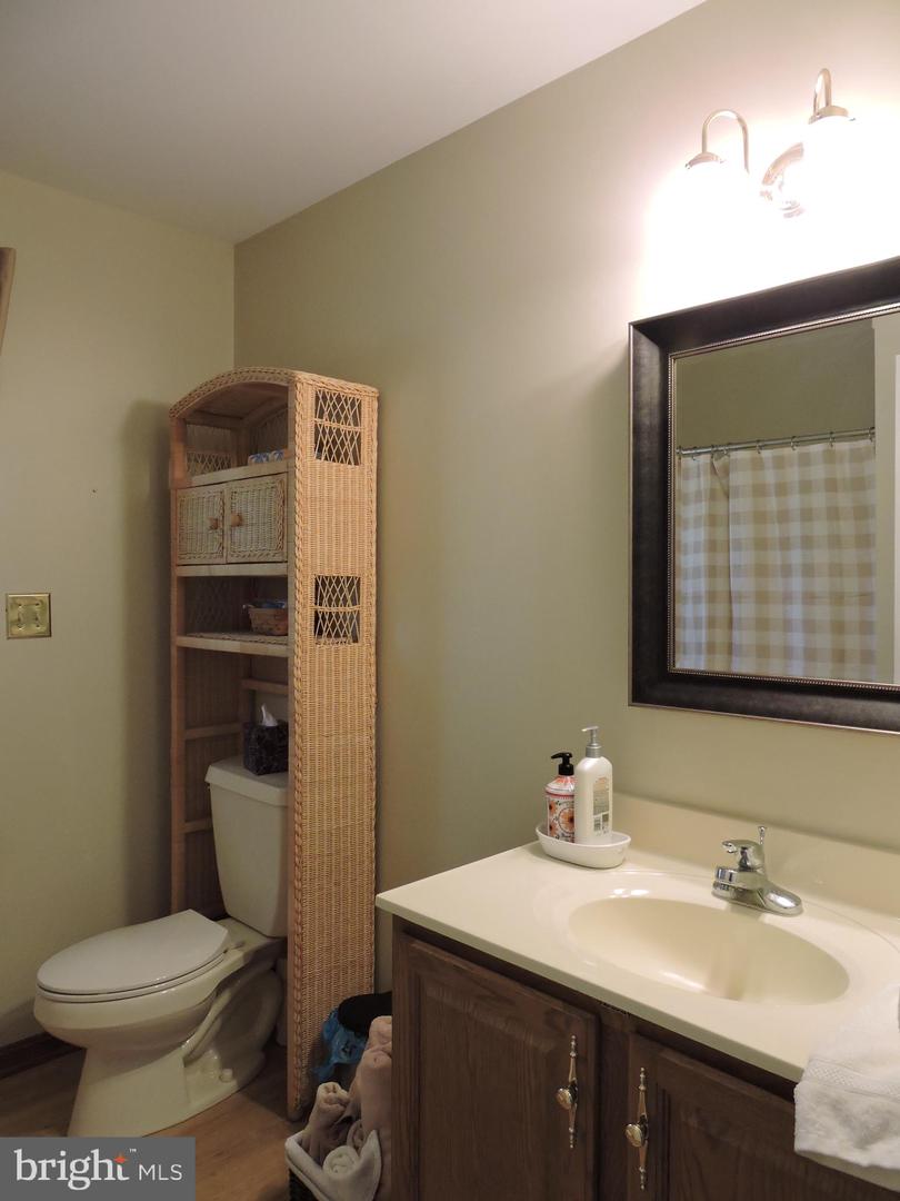 10 TIDEWATER DR, SEAFORD, Delaware, 19973, United States, 5 Bedrooms Bedrooms, ,6 BathroomsBathrooms,Residential,For Sale,10 TIDEWATER DR,1622331
