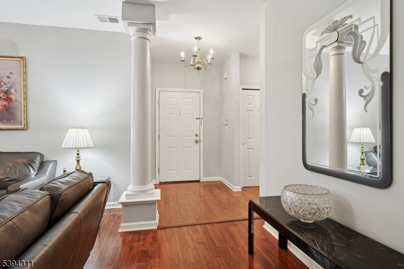 Cedar Grove Twp., New Jersey, 07009, United States, 2 Bedrooms Bedrooms, ,2 BathroomsBathrooms,Residential,For Sale,1989209