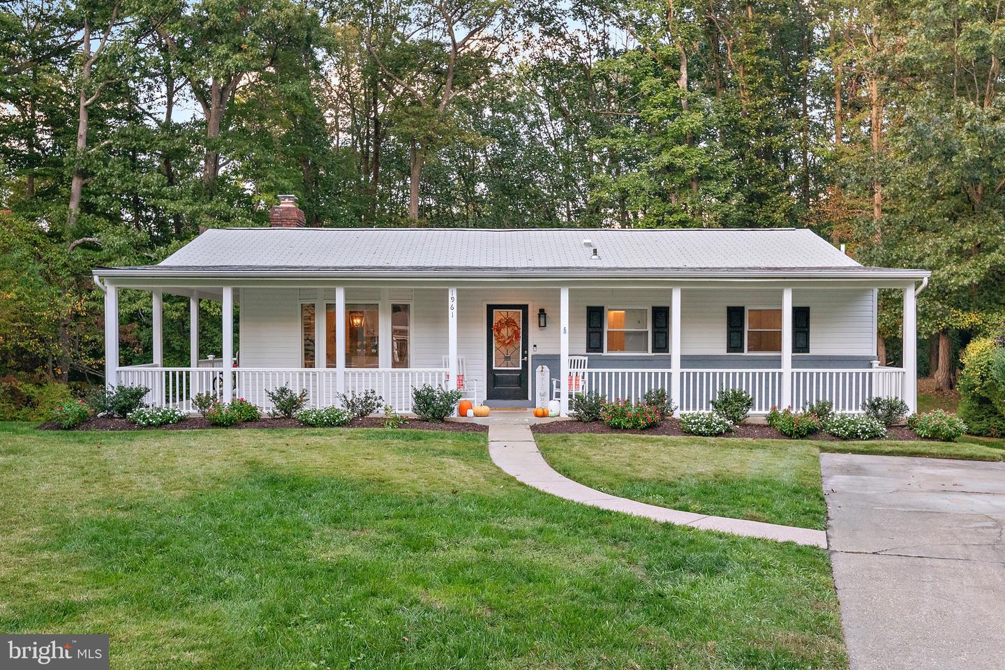 ANNAPOLIS, Maryland, 21401, United States, 4 Bedrooms Bedrooms, ,3 BathroomsBathrooms,Residential,For Sale,1988368