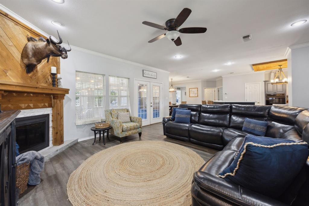 Quinlan, Texas, 75474, United States, 5 Bedrooms Bedrooms, ,3 BathroomsBathrooms,Residential,For Sale,1828402