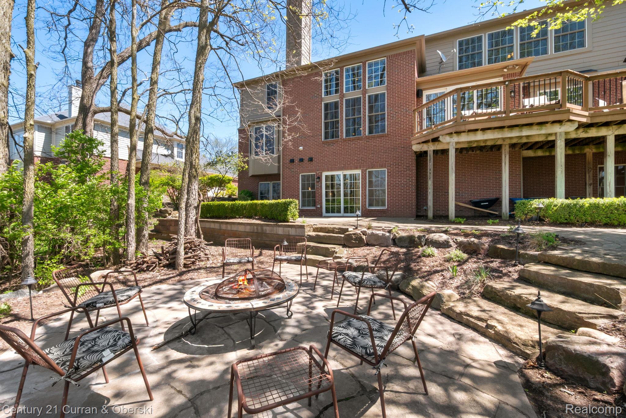 Northville, Michigan, 48168, United States, 5 Bedrooms Bedrooms, ,6 BathroomsBathrooms,Residential,For Sale,2048857