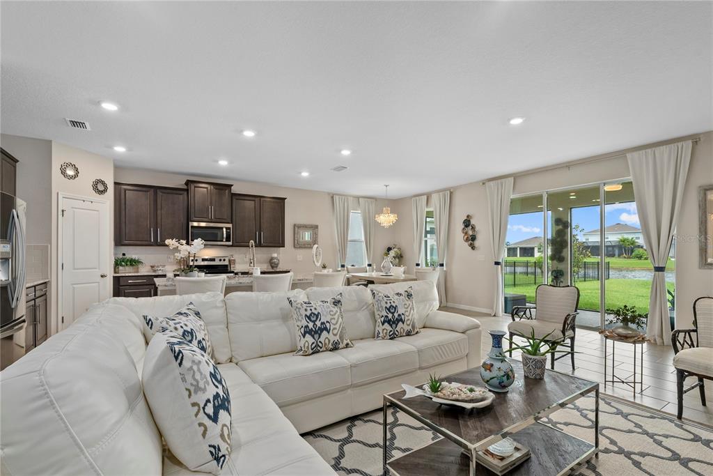 Lakewood Ranch, Florida, 34211, United States, 3 Bedrooms Bedrooms, ,3 BathroomsBathrooms,Residential,For Sale,1883325