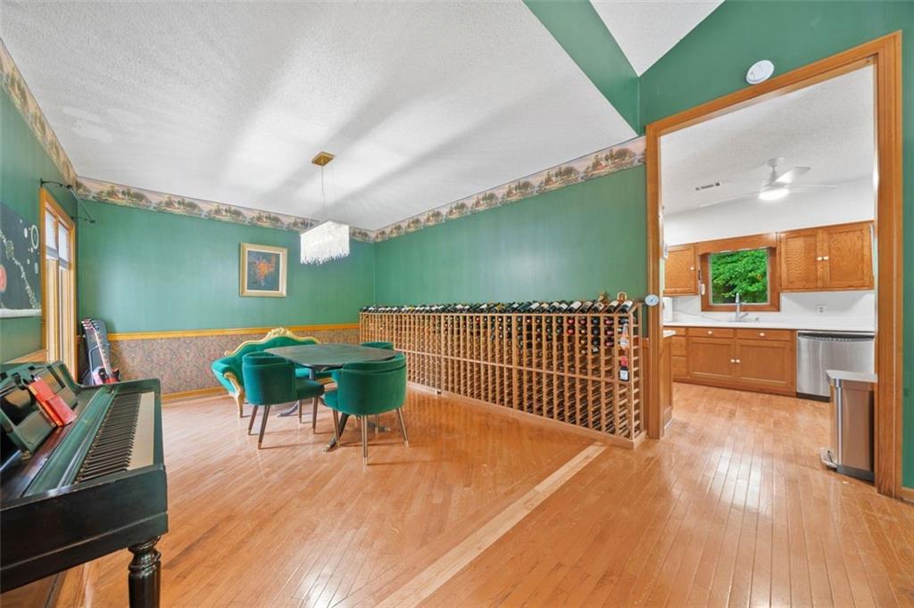 Flowery Branch, Georgia, 30542, United States, 3 Bedrooms Bedrooms, ,3 BathroomsBathrooms,Residential,For Sale,1847614