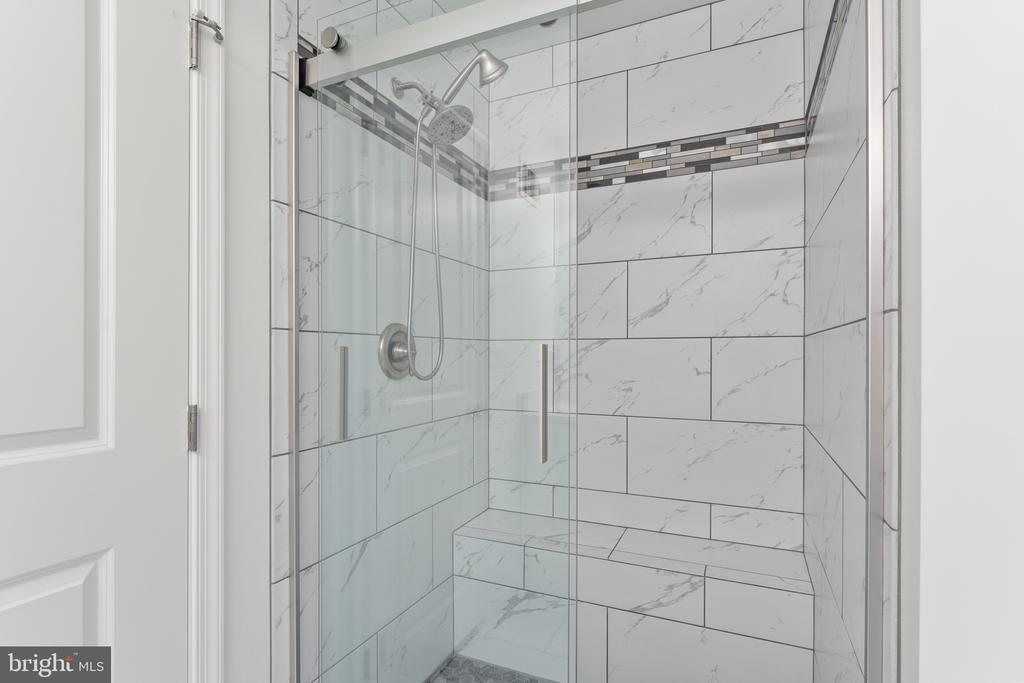 Fredericksburg, Virginia, 22408, United States, 4 Bedrooms Bedrooms, ,4 BathroomsBathrooms,Residential,For Sale,1932682