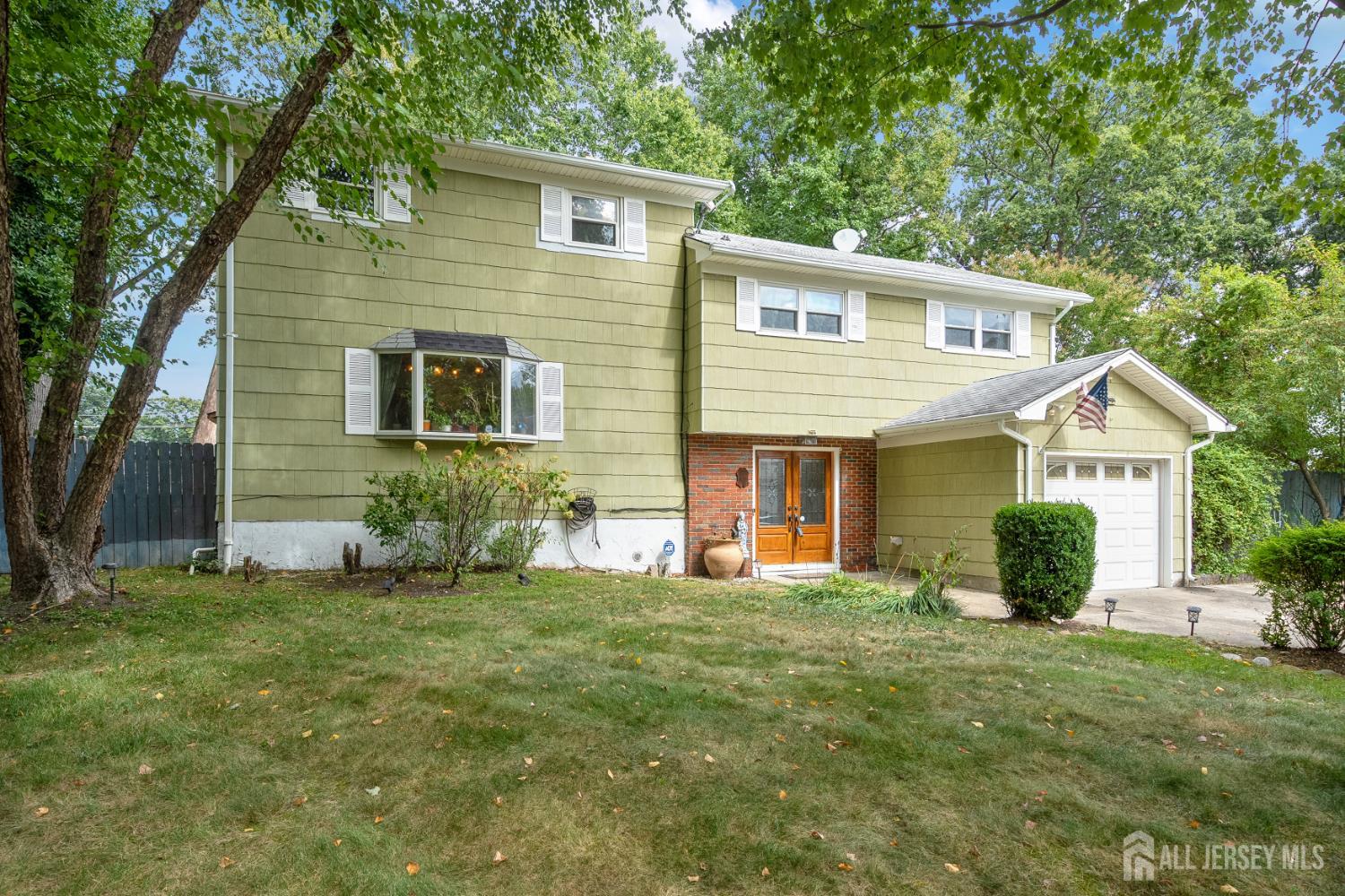 North Brunswick, New Jersey, 08902, United States, 4 Bedrooms Bedrooms, ,3 BathroomsBathrooms,Residential,For Sale,1979106