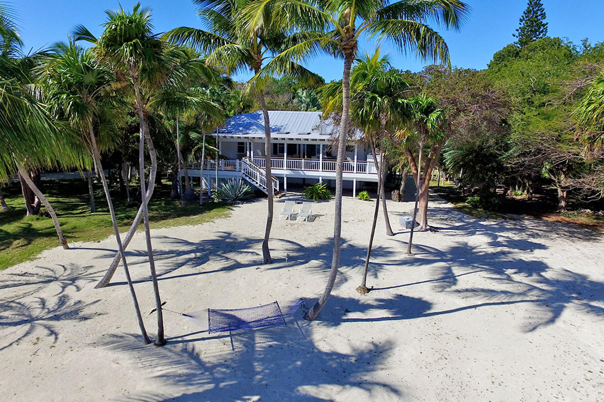 ISLAMORADA, Florida, 33070, United States, 3 Bedrooms Bedrooms, ,3 BathroomsBathrooms,Residential,For Sale,1837711