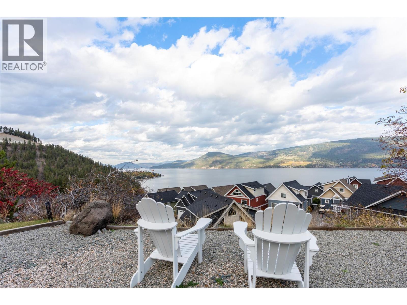 KELOWNA, British Columbia, V1Z 3R8, CA, 2 Bedrooms Bedrooms, ,2 BathroomsBathrooms,Residential,For Sale,1950857