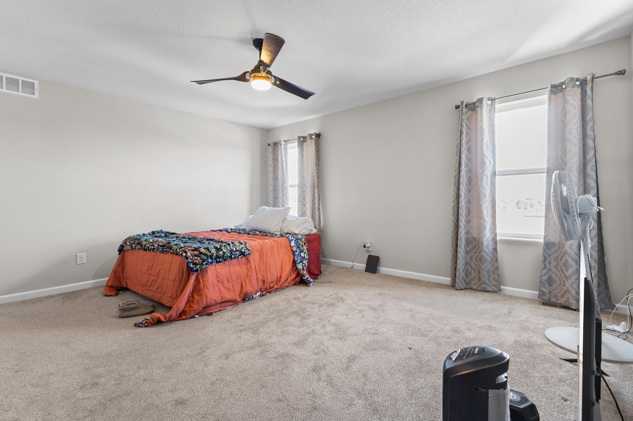 Farmington, Minnesota, 55024, United States, 4 Bedrooms Bedrooms, ,2 BathroomsBathrooms,Residential,For Sale,1990959