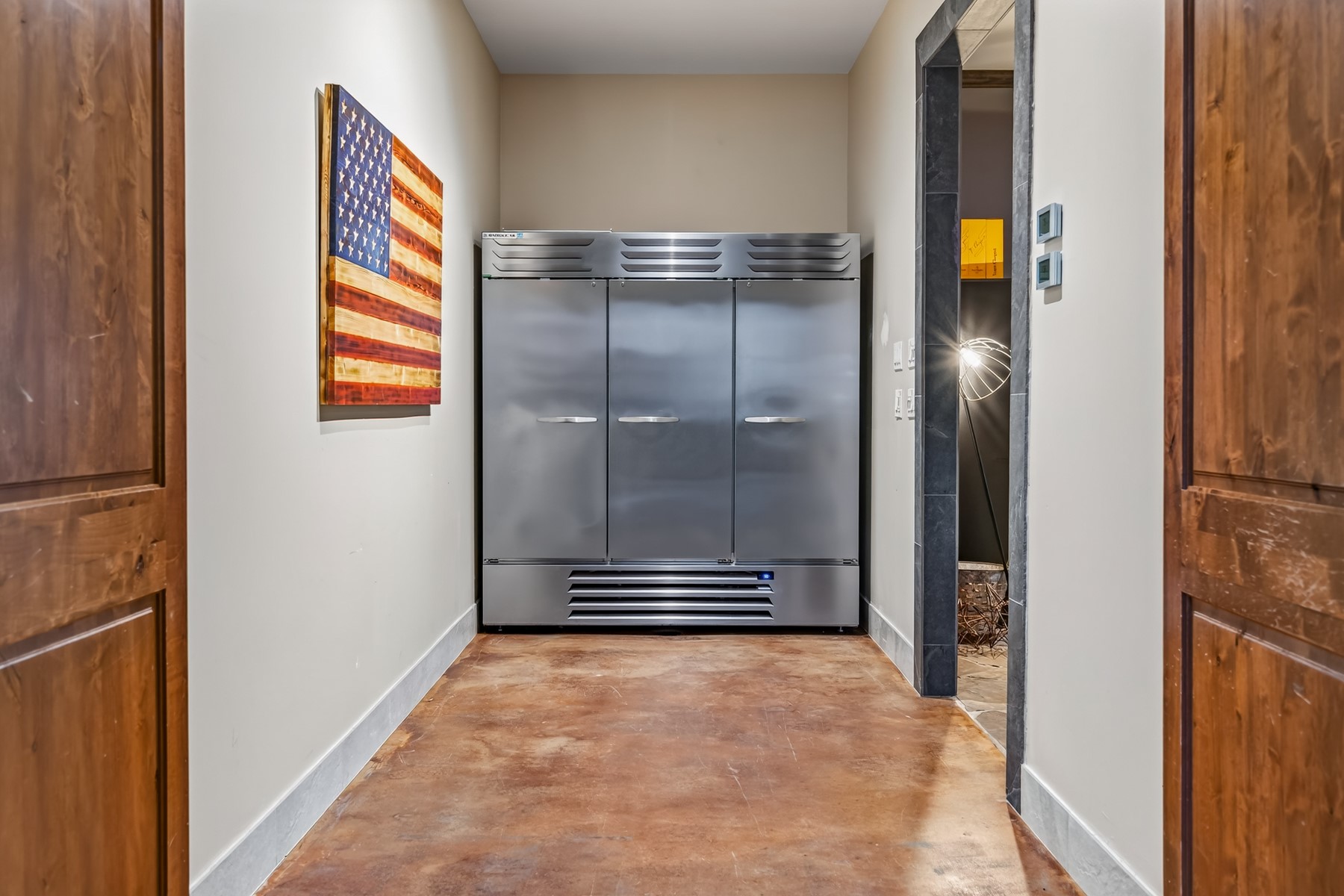  25200 Bernard Road, New Ulm, TX, 78950 - 物件實景