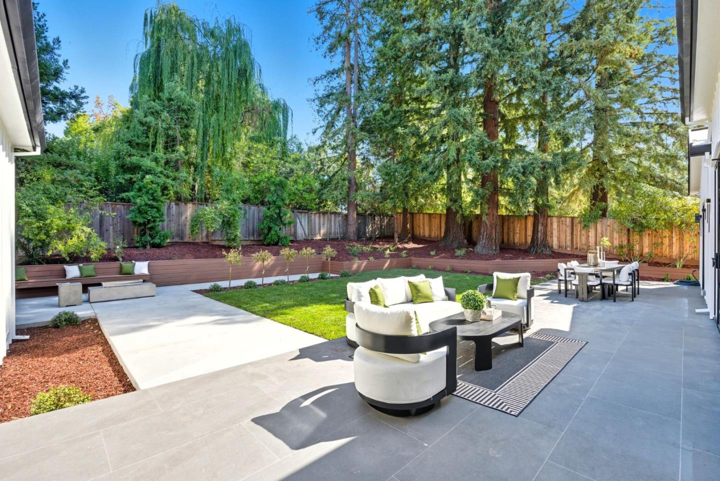 Menlo Park, California, 94025, United States, 6 Bedrooms Bedrooms, ,7 BathroomsBathrooms,Residential,For Sale,1947482