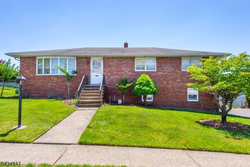 Woodland Park, New Jersey, 07424, United States, 3 Bedrooms Bedrooms, ,3 BathroomsBathrooms,Residential,For Sale,2048674
