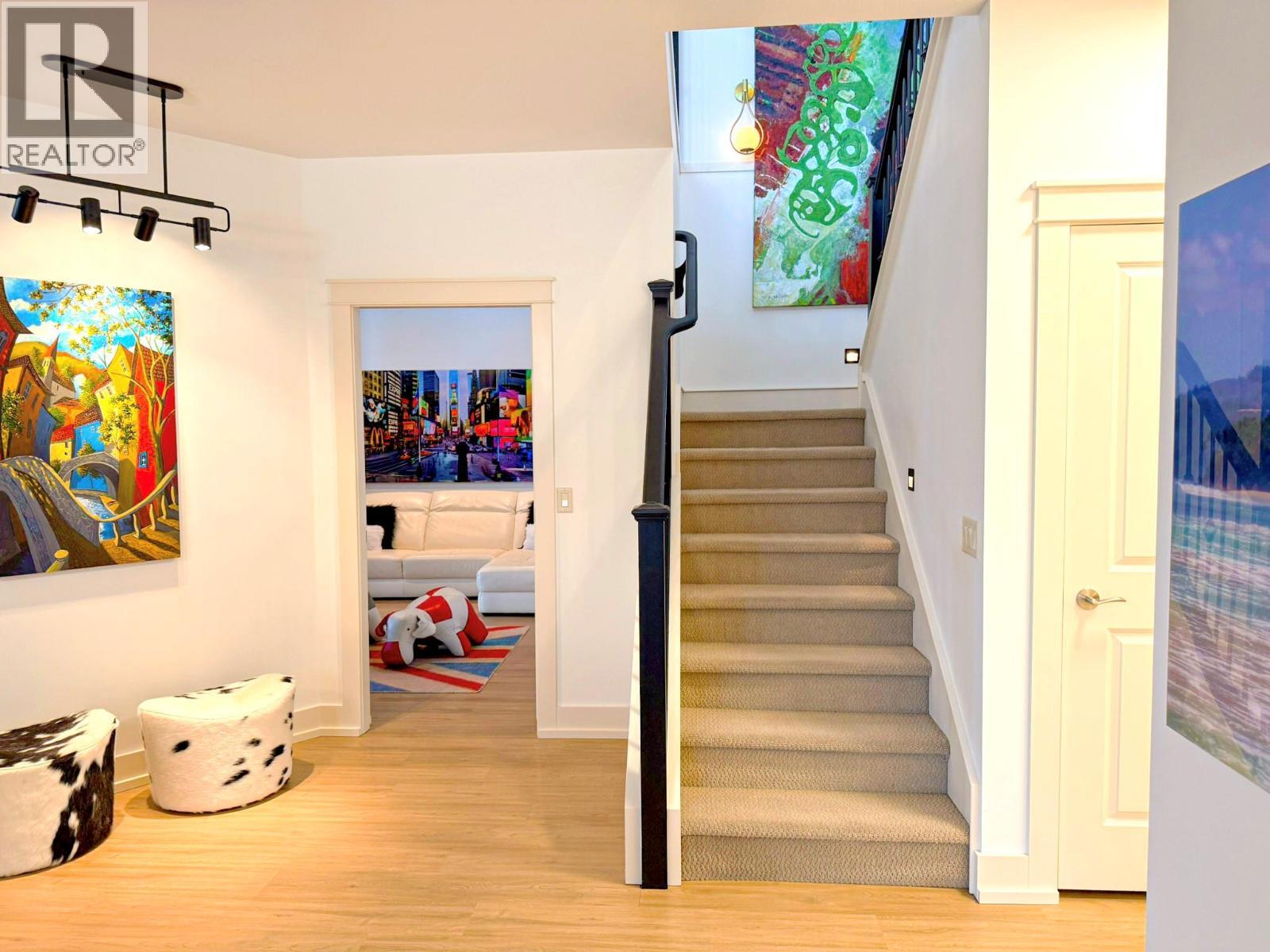 VERNON, British Columbia, V1H 1Y5, CA, 4 Bedrooms Bedrooms, ,2 BathroomsBathrooms,Residential,For Sale,1948063