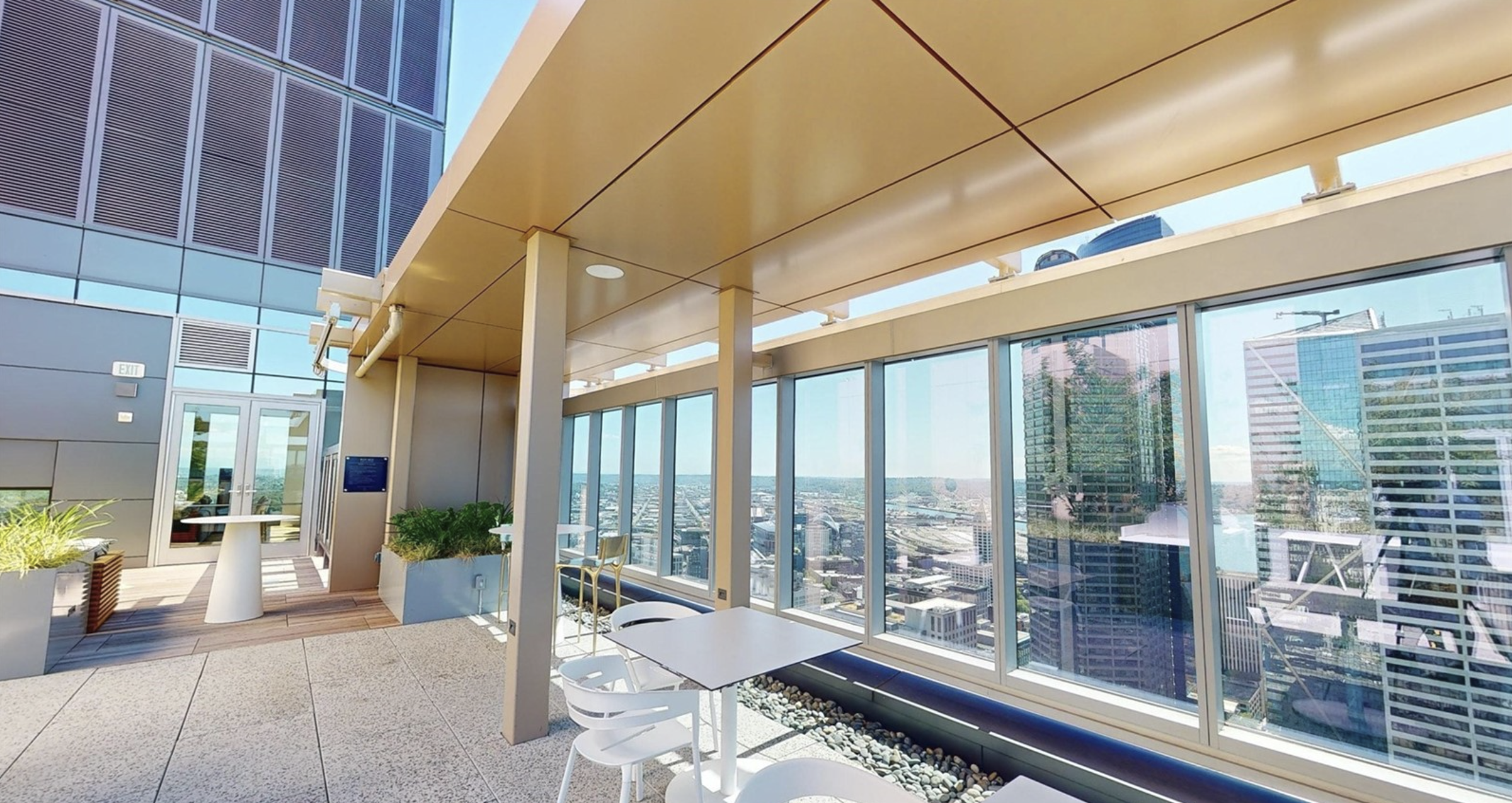  Luxurious High-Rise Living - 物件實景