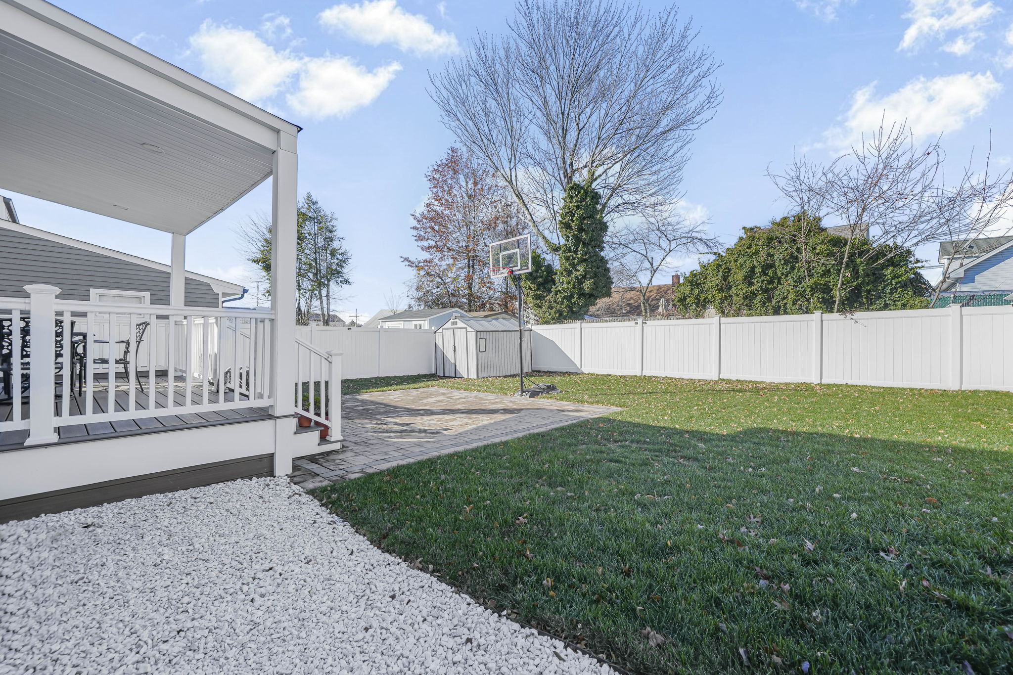 Union, New Jersey, 07073, United States, 3 Bedrooms Bedrooms, ,2 BathroomsBathrooms,Residential,For Sale,2012032