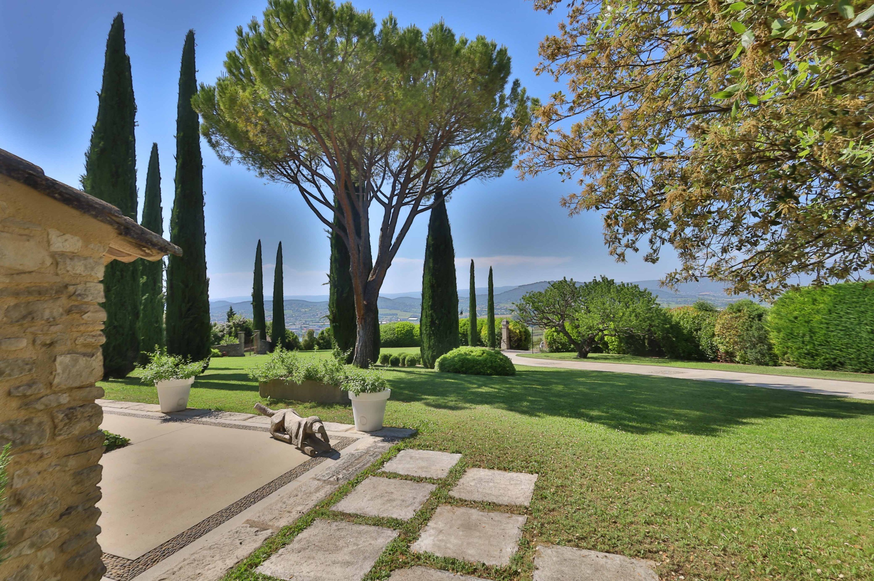  A rare and inspiring estate in one of Provence