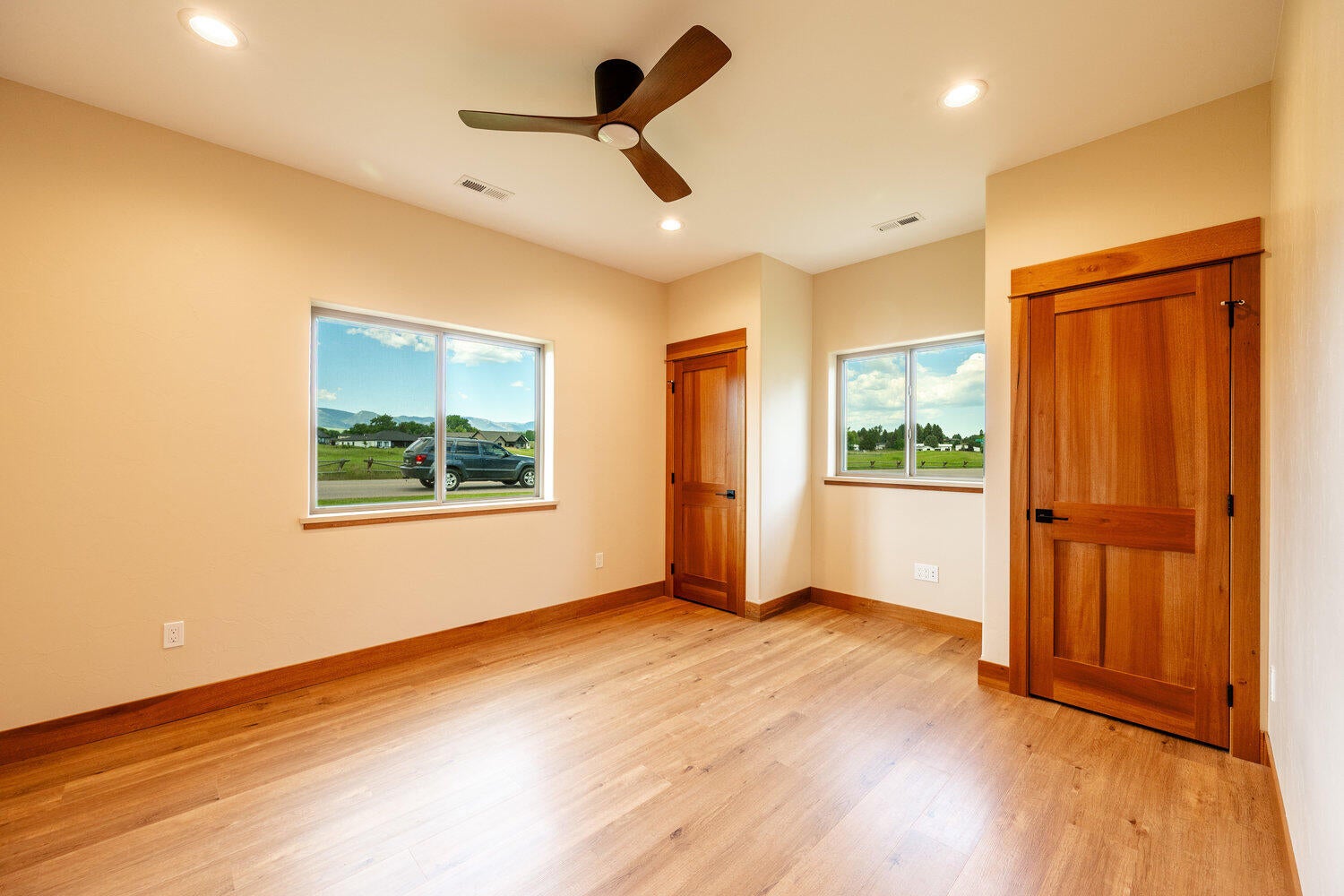 Sheridan, Wyoming, 82801, United States, 4 Bedrooms Bedrooms, ,3 BathroomsBathrooms,Residential,For Sale,1981646